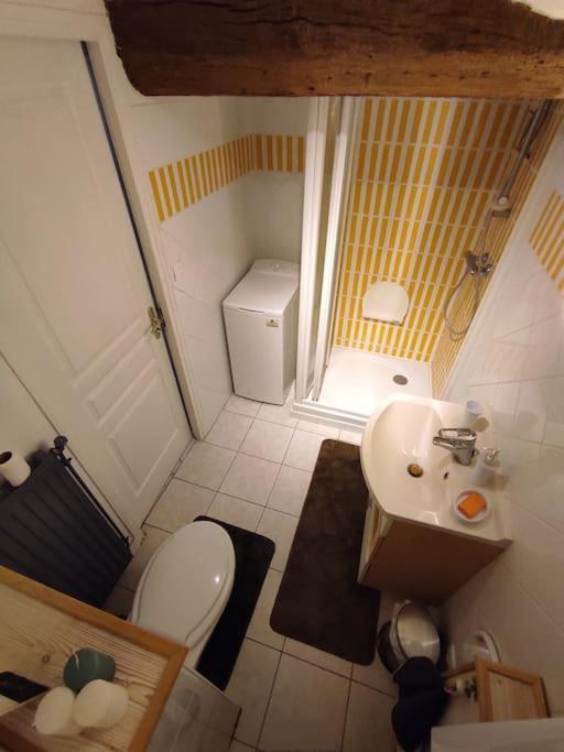 שינון Chaleureuse Maison De Ville Avec Parking Gratuit מראה חיצוני תמונה
